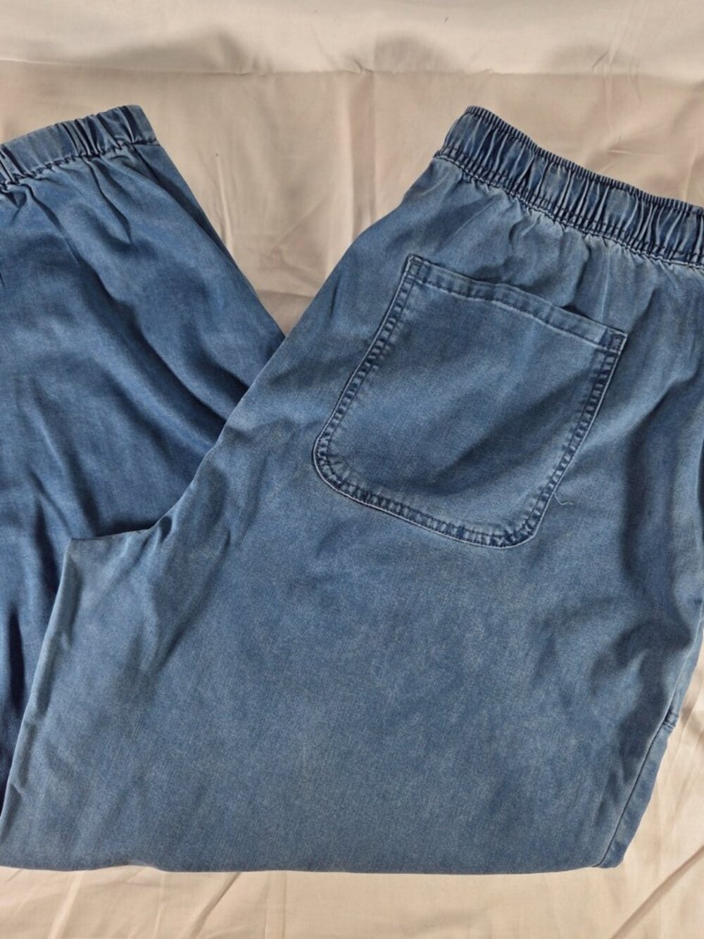 Time and Tru Women’s Pull-On Denim Pants